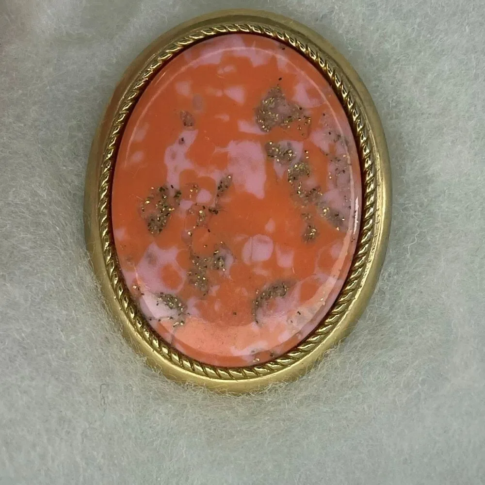Vintage 1974 Sarah Coventry coraline brooch  pendant in original box